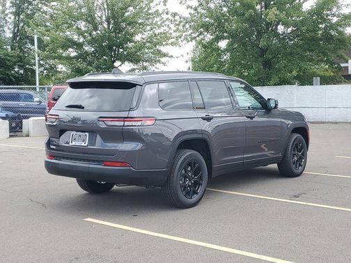 2025 Jeep Grand Cherokee L Altitude