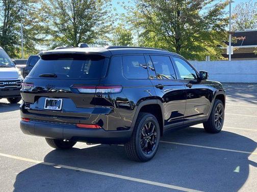 2025 Jeep Grand Cherokee L Altitude