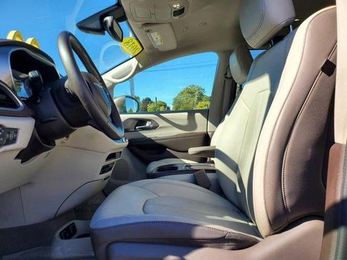 2018 Chrysler Pacifica Touring-L Plus