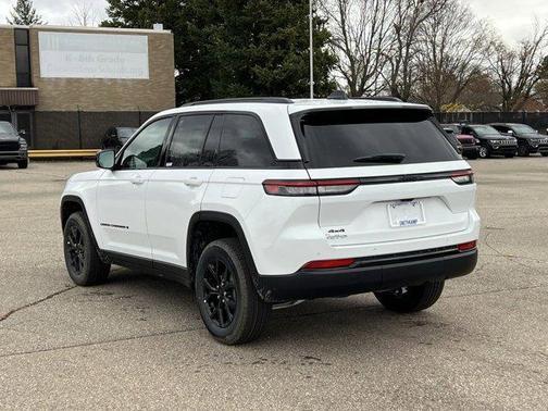 2025 Jeep Grand Cherokee Altitude