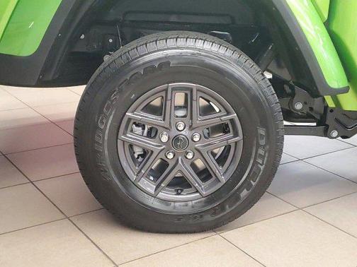 2025 Jeep Gladiator Sport S