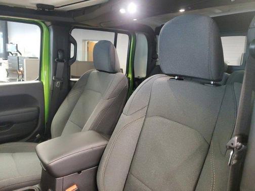 2025 Jeep Gladiator Sport S