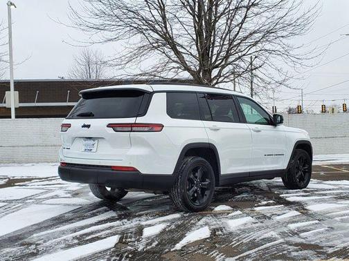 2023 Jeep Grand Cherokee L Altitude