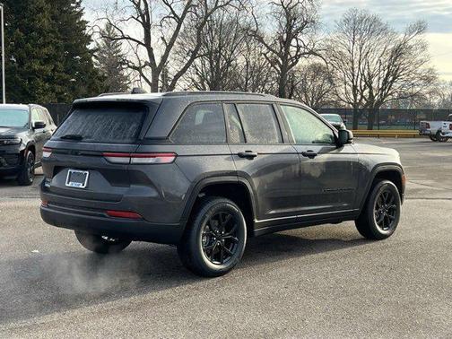 2025 Jeep Grand Cherokee Altitude