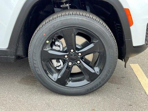 2025 Jeep Grand Cherokee L Altitude