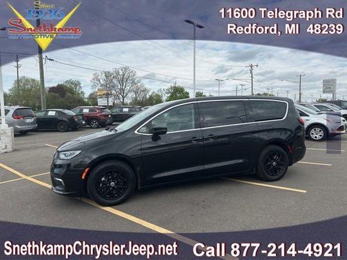 2023 Chrysler Pacifica Touring L