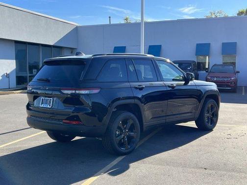 2025 Jeep Grand Cherokee Limited X