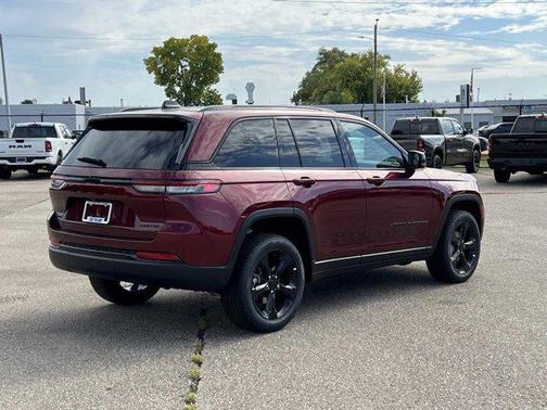 2025 Jeep Grand Cherokee Limited X