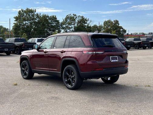 2025 Jeep Grand Cherokee Limited X