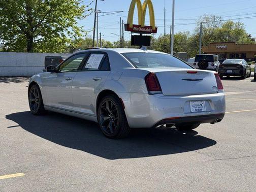 2023 Chrysler 300 S