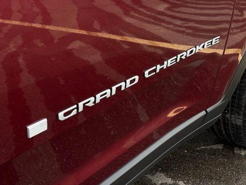 Velvet Red Pearlcoat 2024 Jeep Grand Cherokee L Laredo