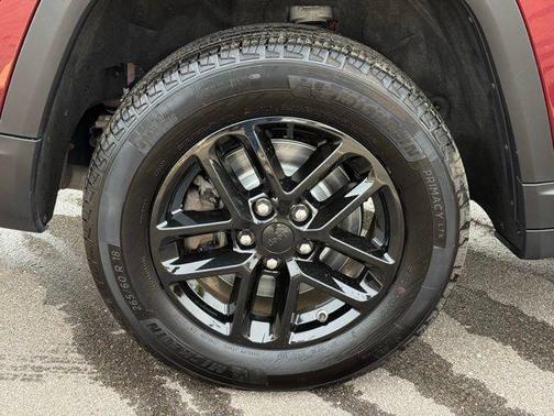 Velvet Red Pearlcoat 2024 Jeep Grand Cherokee L Laredo