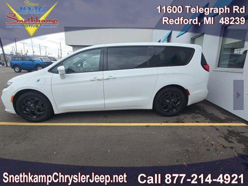 2022 Chrysler Pacifica Hybrid Limited