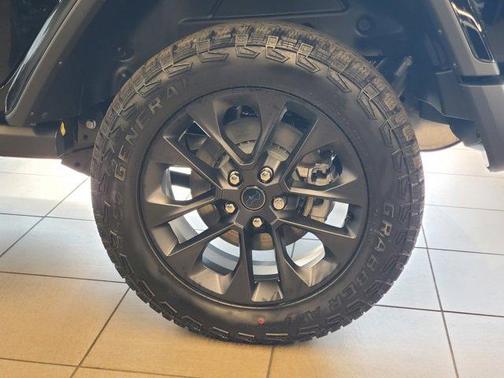 2025 Jeep Wrangler 4xe Base