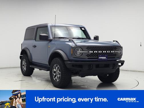 Blue 2022 Ford Bronco Badlands
