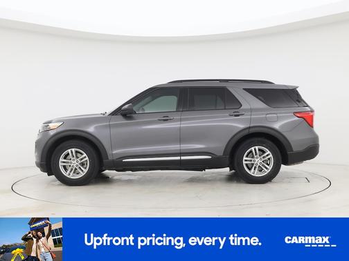 Gray 2022 Ford Explorer XLT