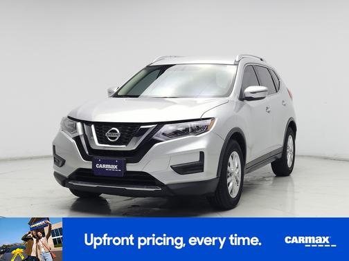 Silver 2017 Nissan Rogue SV