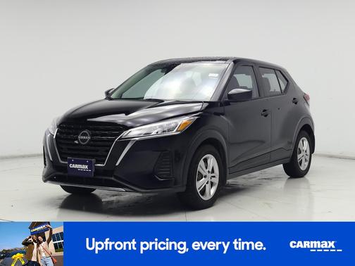 Black 2023 Nissan Kicks S