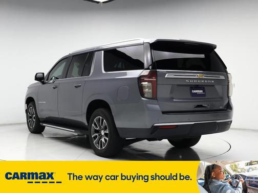 2022 Chevrolet Suburban LT