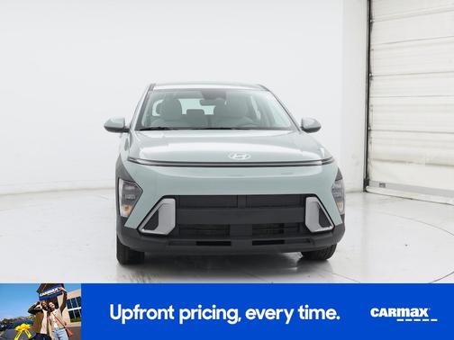 Green 2025 Hyundai KONA SE
