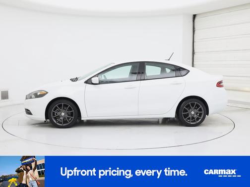 White 2016 Dodge Dart SE