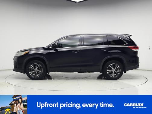 Black 2018 Toyota Highlander LE