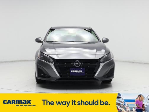 2023 Nissan Altima SV