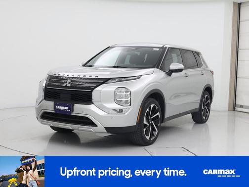 2023 Mitsubishi Outlander SE