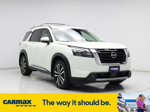 2024 Nissan Pathfinder Platinum