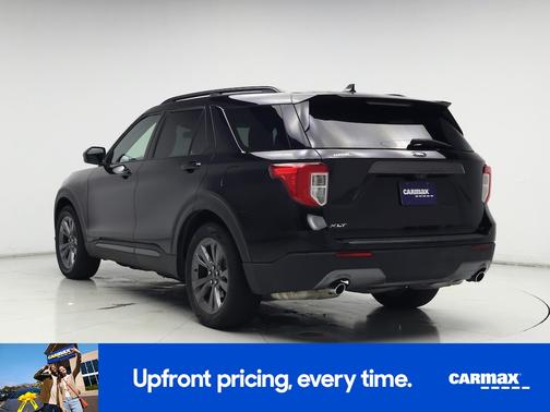 Black 2022 Ford Explorer XLT