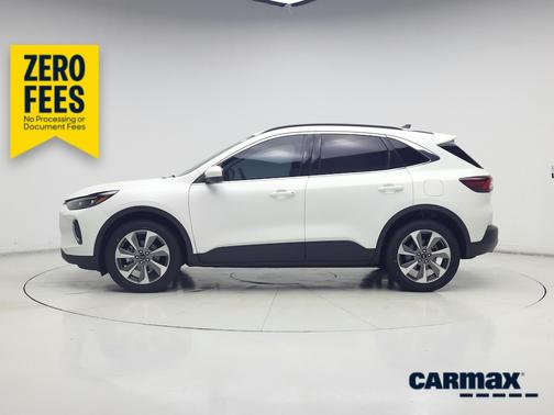 White 2023 Ford Escape Platinum