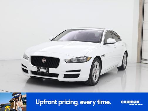 2017 Jaguar XE 