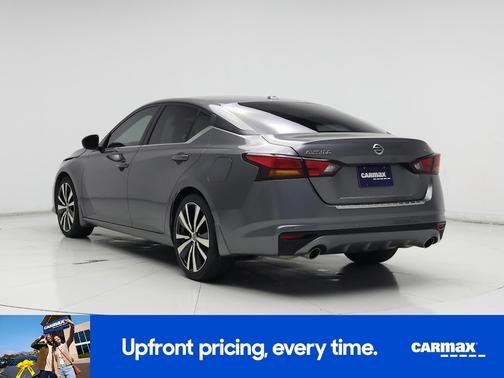 2022 Nissan Altima SR