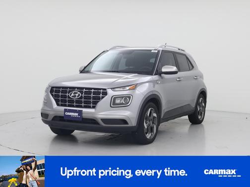 Silver 2024 Hyundai VENUE SEL
