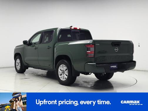 Green 2022 Nissan Frontier SV