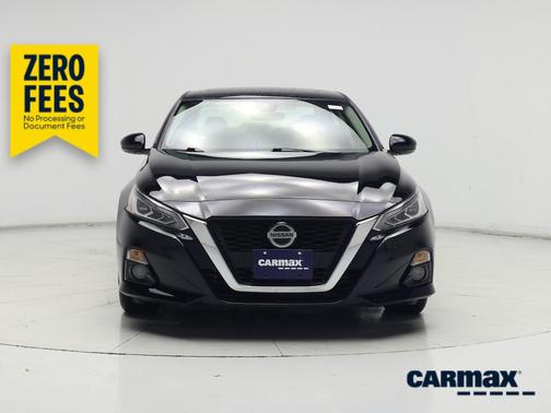 Black 2022 Nissan Altima SL