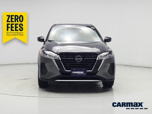 Gray 2025 Nissan Kicks Play S