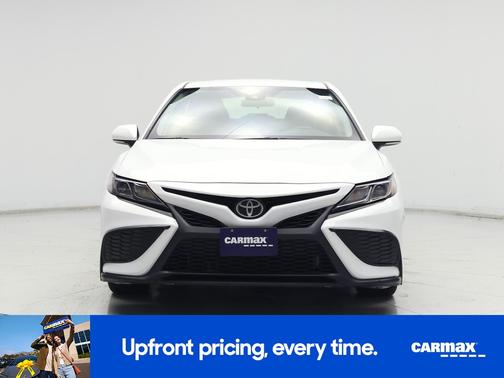 White 2024 Toyota Camry SE