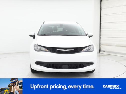 2021 Chrysler Voyager L