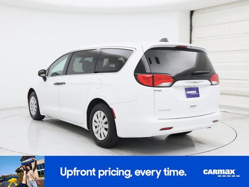 2021 Chrysler Voyager L