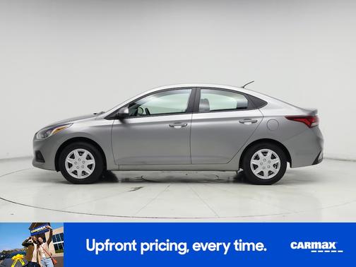 2022 Hyundai Accent SE