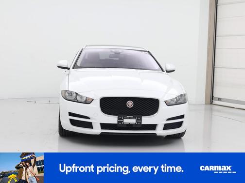 2017 Jaguar XE 
