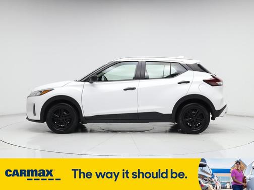 2022 Nissan Kicks S