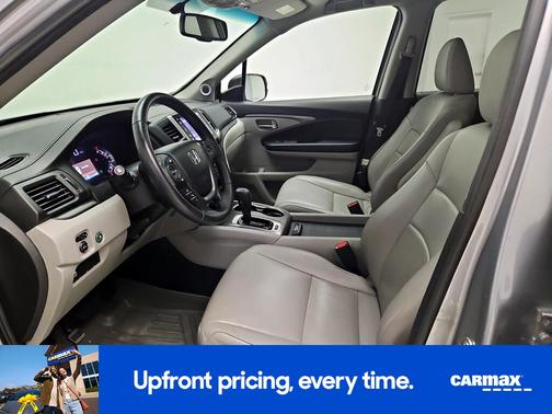 Silver 2017 Honda Pilot EX-L