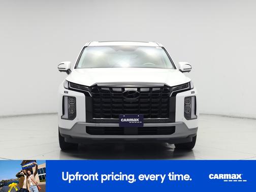 White 2023 Hyundai PALISADE Limited