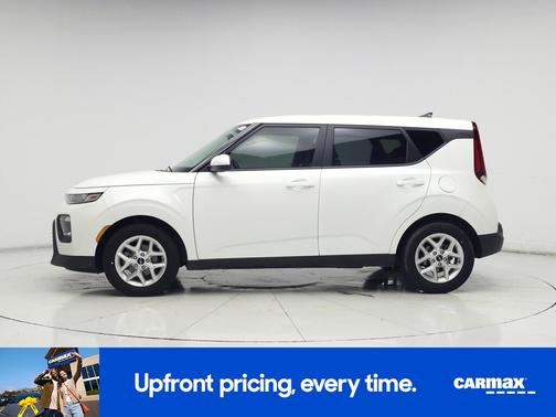 White 2020 Kia Soul LX