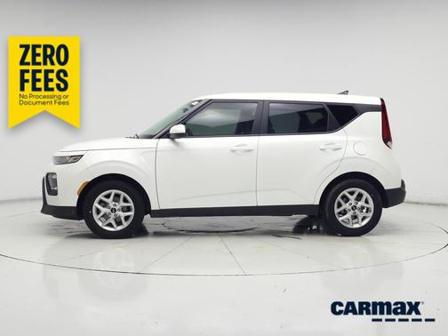 White 2020 Kia Soul LX