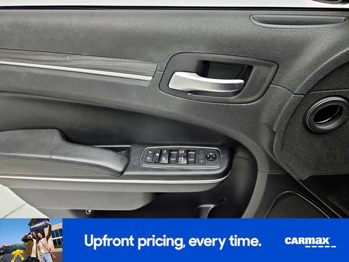 2020 Chrysler 300 Touring