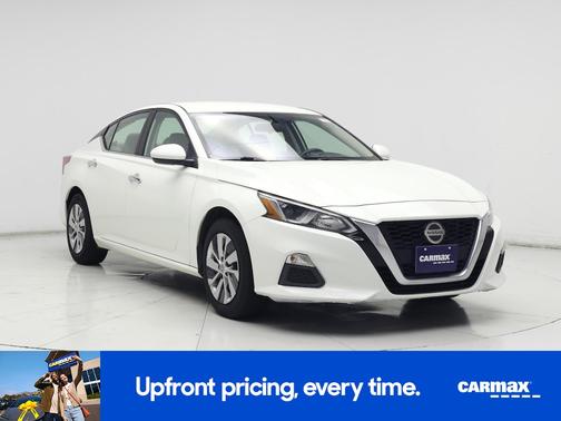 White 2019 Nissan Altima S