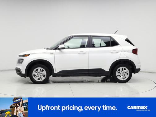 2024 Hyundai VENUE SE